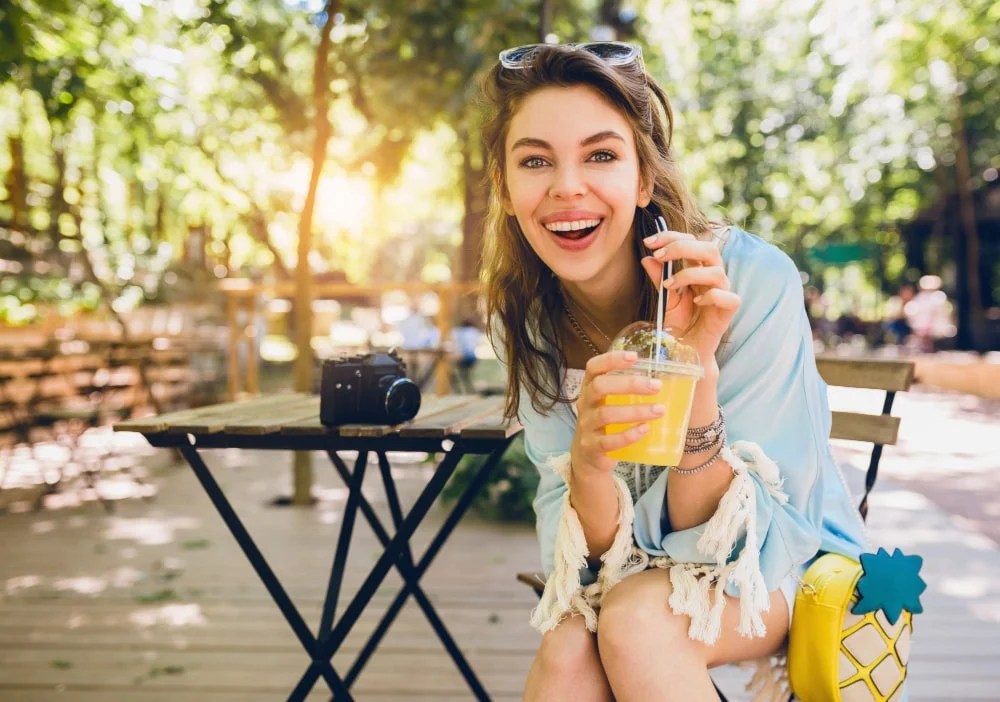 Tận hưởng sự tinh tế và phong phú của nước ép trái cây tự nhiên