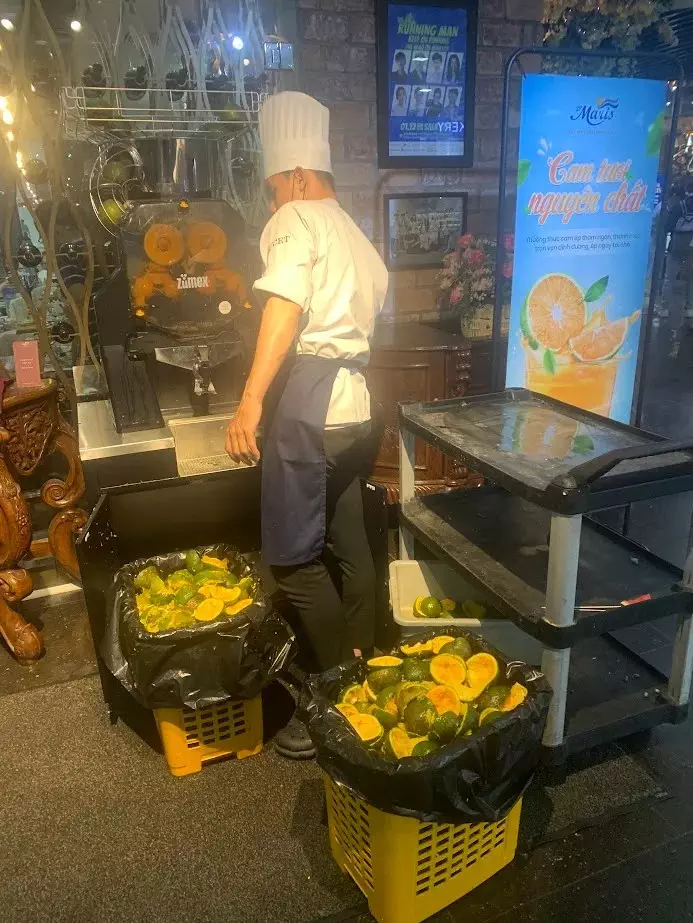 Tạo điểm khác biệt với máy ép trái cây Zumex trong ngành dịch vụ