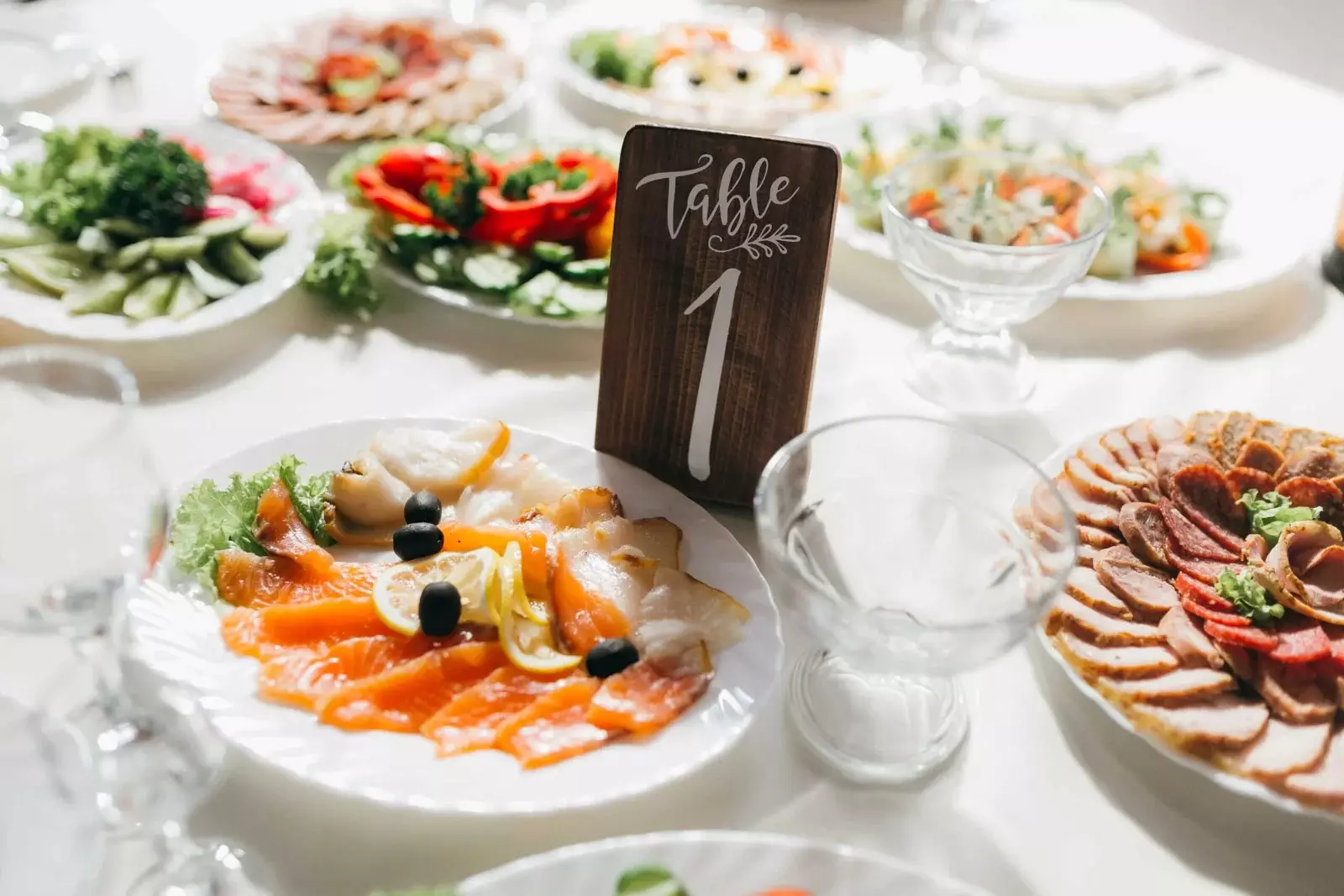 Bí quyết vận hành nhà hàng buffet hiệu quả với chi phí thấp