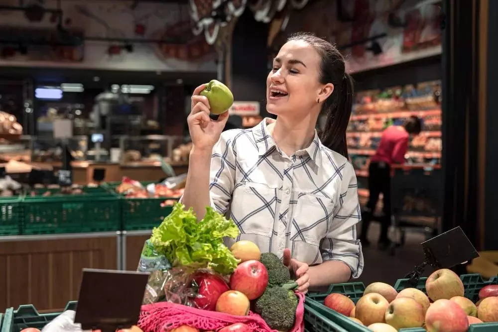 Đánh Giá Máy Ép Trái Cây Multifruit: Công Cụ Không Thể Thiếu Cho Cửa Hàng